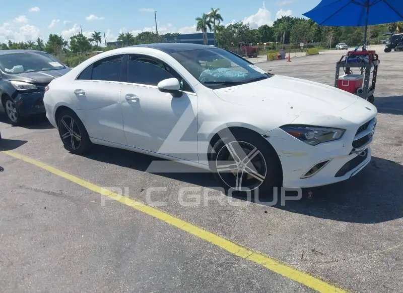 2022 Mercedes Benz CLA-Class фото