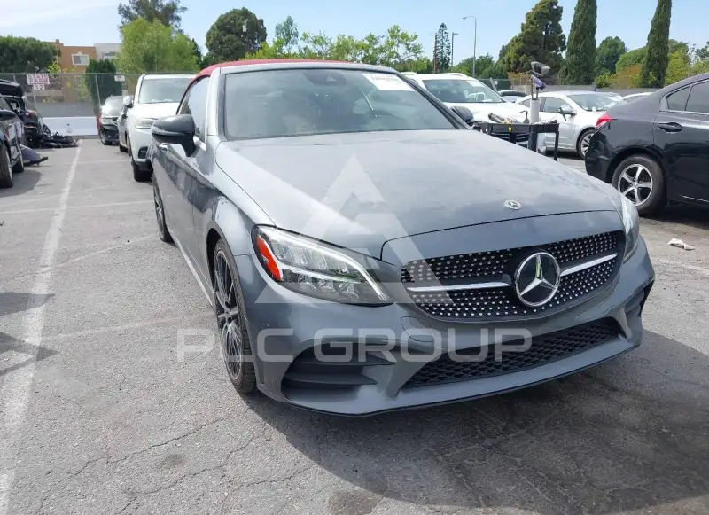 2022 Mercedes Benz C 300 фото