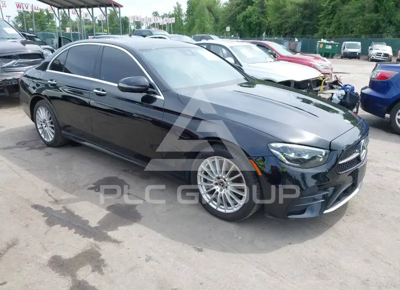 2022 Mercedes Benz E 350 фото
