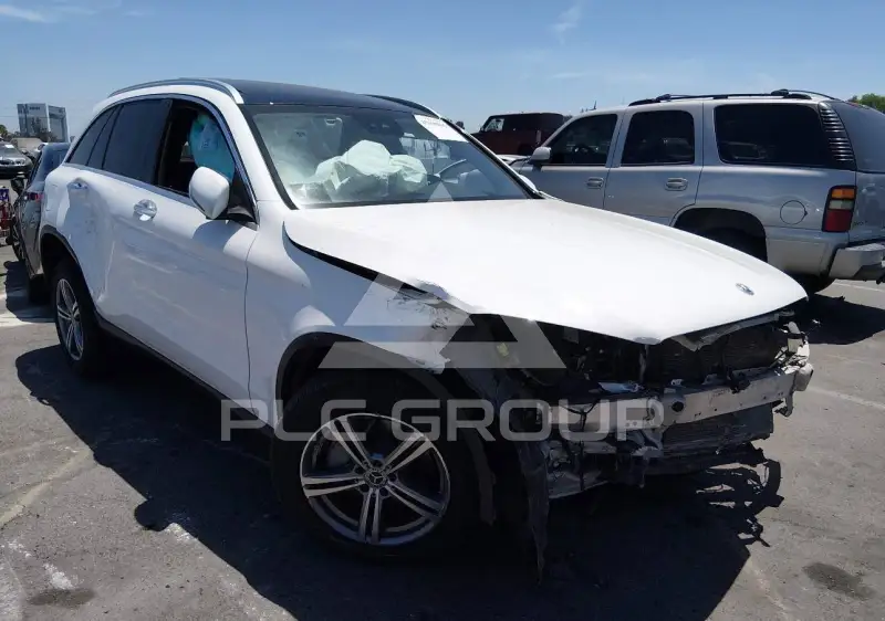 2022 Mercedes Benz GLC 300 фото
