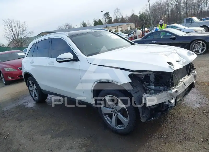 2022 Mercedes Benz GLC 300 фото