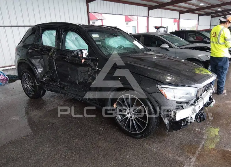 2022 Mercedes Benz GLC 300 фото