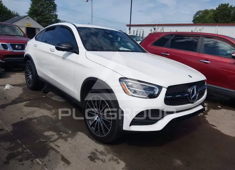 2022 Mercedes Benz GLC 300 photo