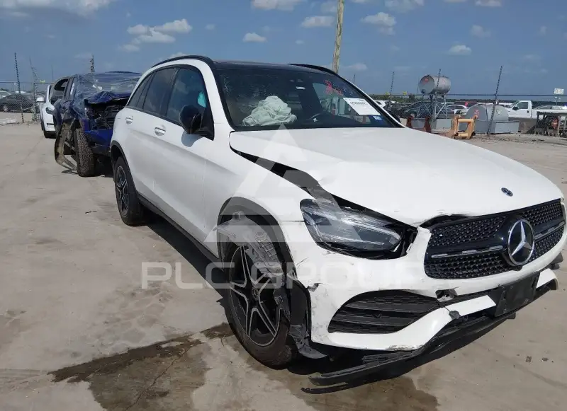 2022 Mercedes Benz GLC 300 фото