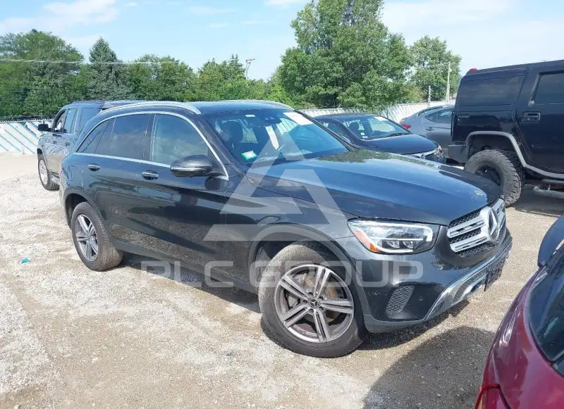 2022 Mercedes Benz GLC 300 фото
