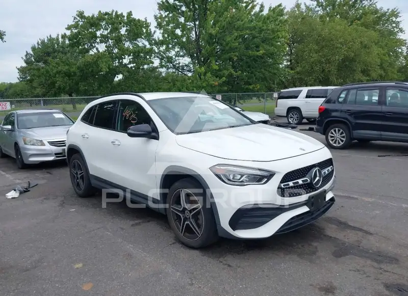 2022 Mercedes Benz GLA 250 photo