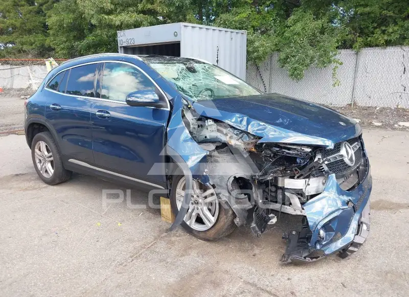2022 Mercedes Benz GLA 250 photo