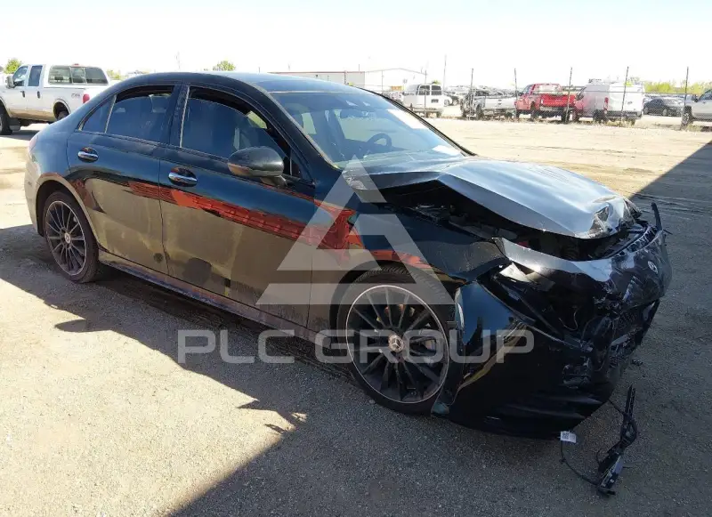 2022 Mercedes Benz A 220 фото