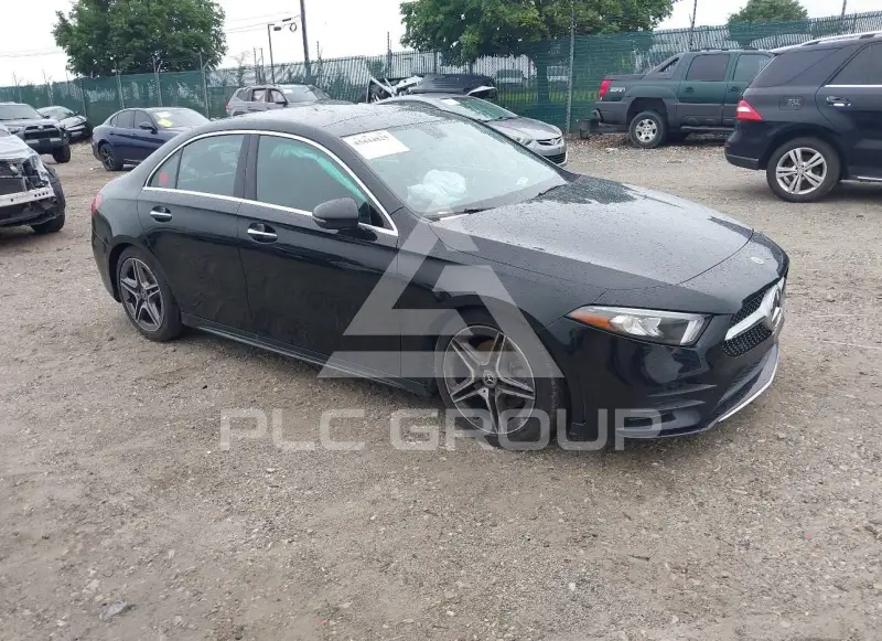 2022 Mercedes Benz A 220 фото