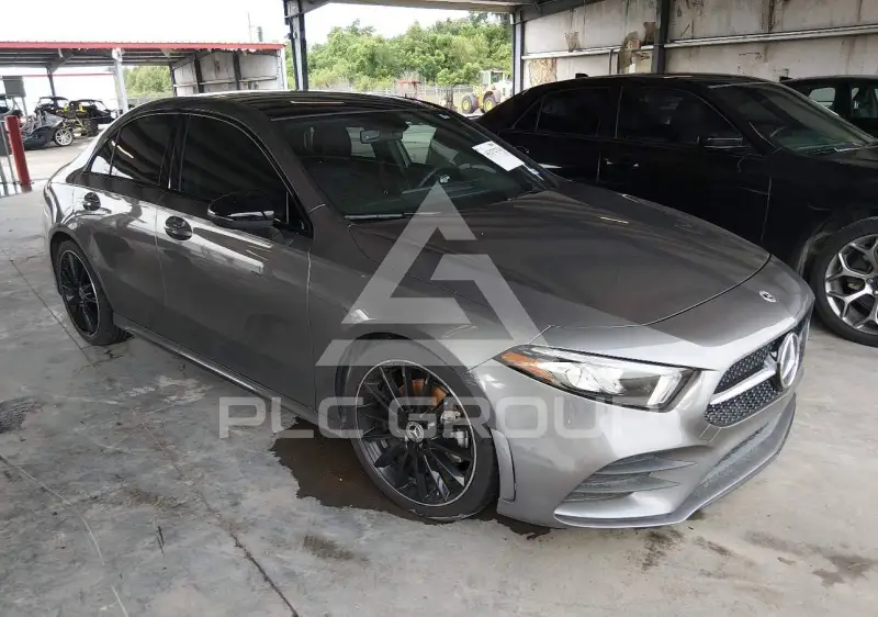 2022 Mercedes Benz A 220 photo