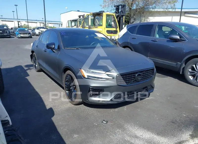 2022 Volvo S60 фото