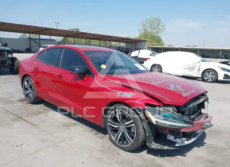 2022 Volvo S60 фото