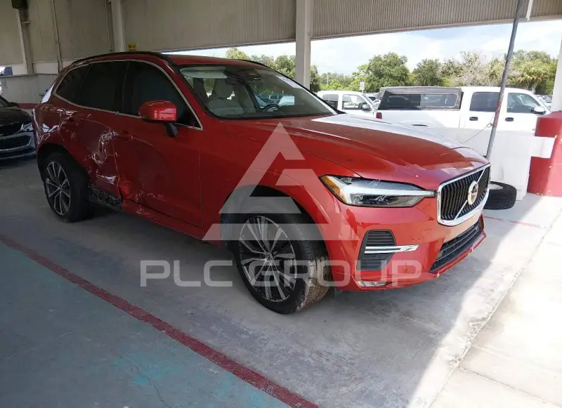 2022 Volvo XC60 фото
