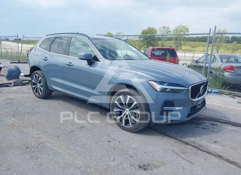 2022 Volvo XC60 photo