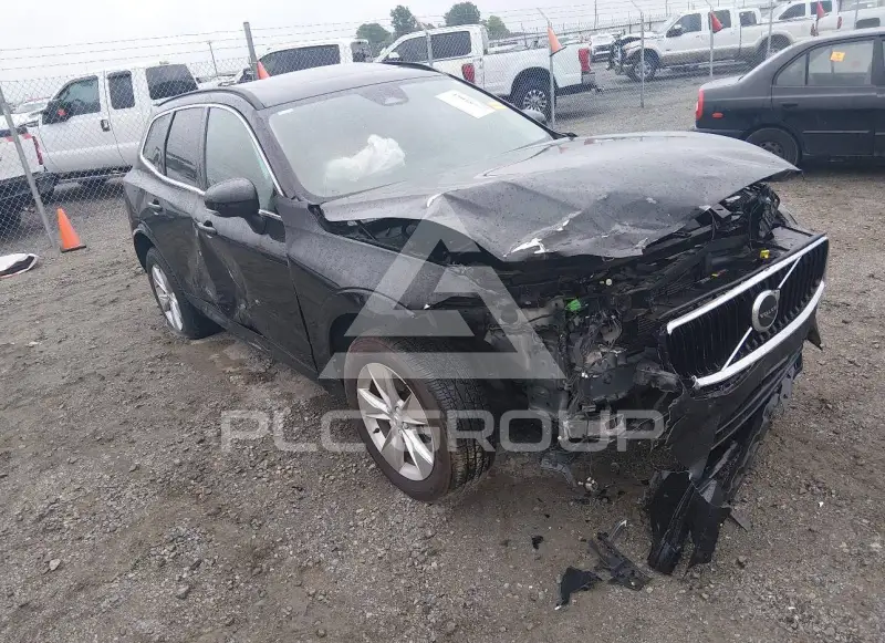 2022 Volvo XC60 фото