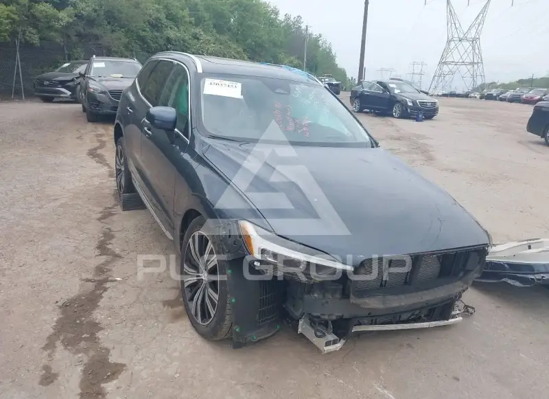 2022 Volvo XC60 photo