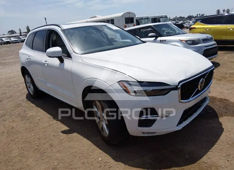 2022 Volvo XC60 фото