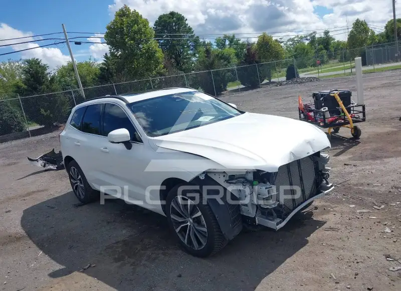 2022 Volvo XC60 photo