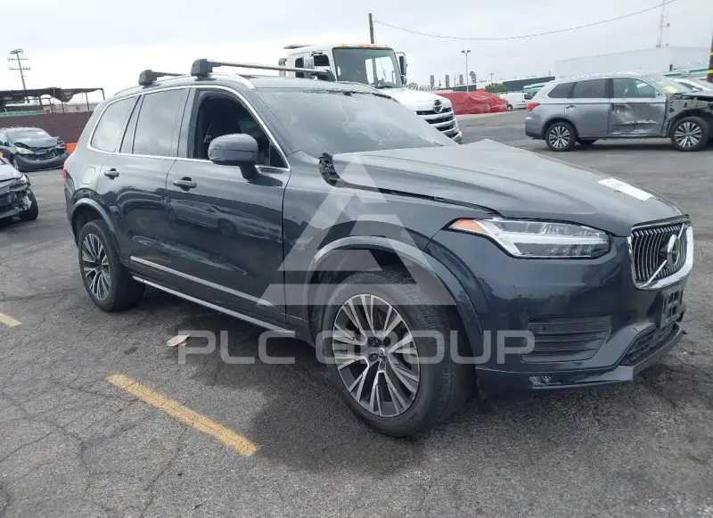 2022 Volvo XC90 фото
