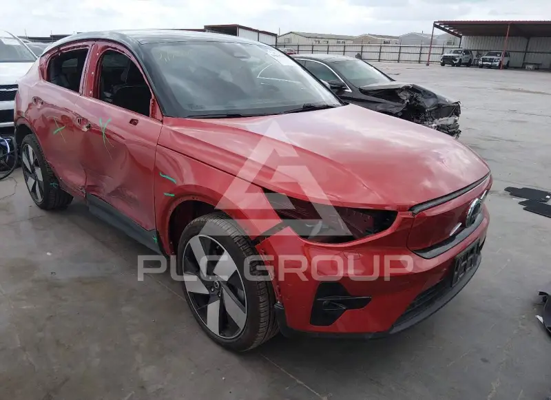 2022 Volvo C40 P8 Rec photo
