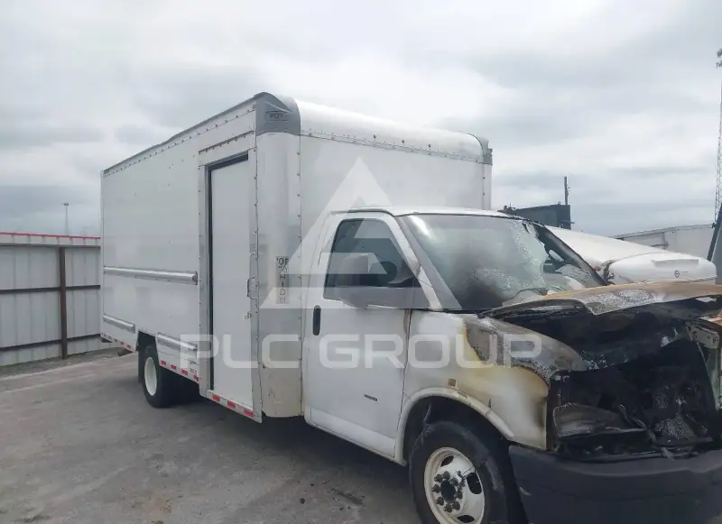 2022 GMC Savana photo