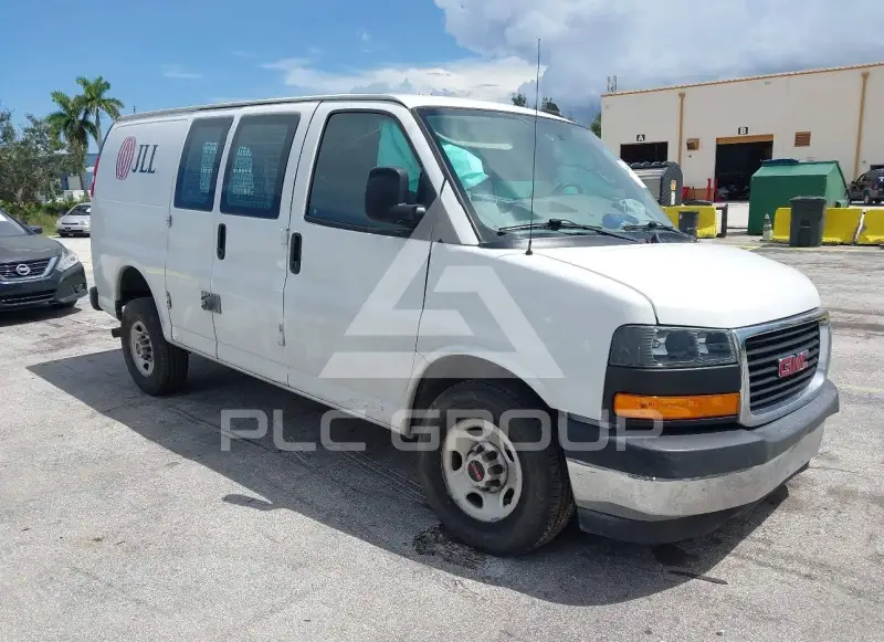 2022 GMC Savana photo