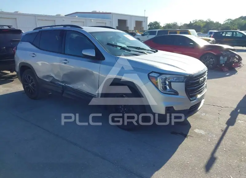 2022 GMC TERRAIN photo