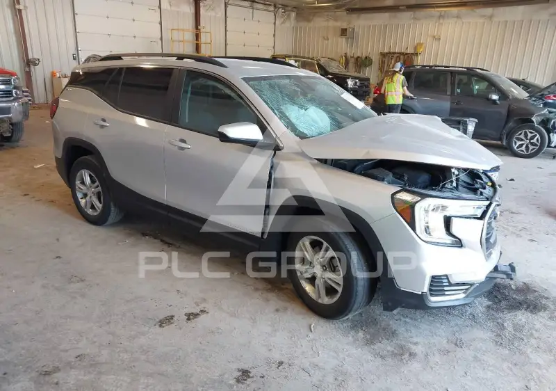 2022 GMC TERRAIN photo