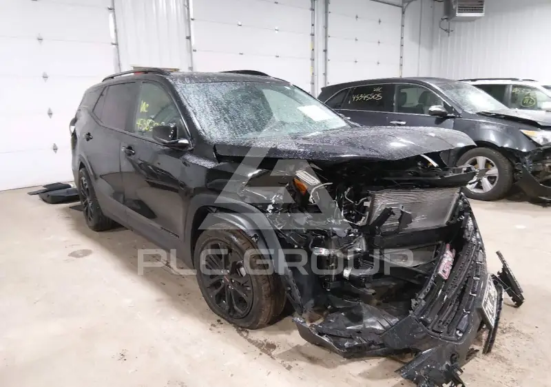 2022 GMC TERRAIN photo