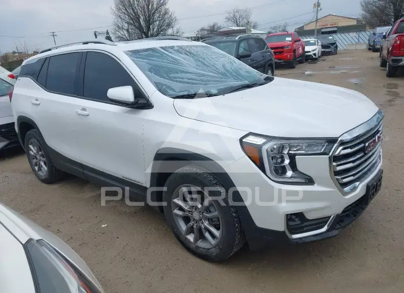 2022 GMC TERRAIN photo