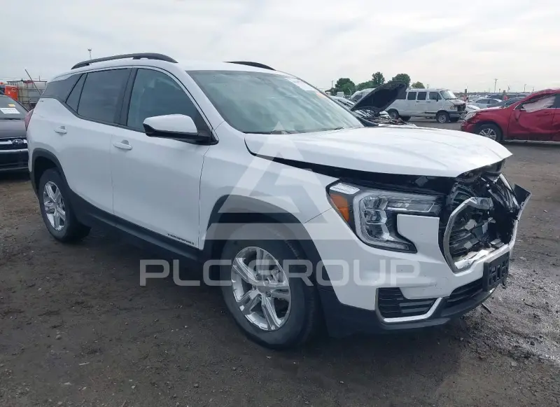 2022 GMC TERRAIN photo