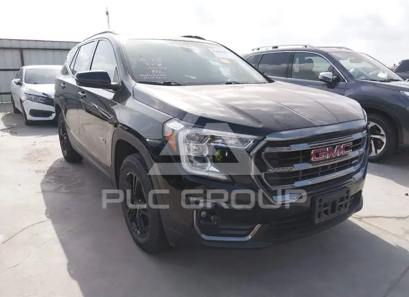 2022 GMC TERRAIN photo