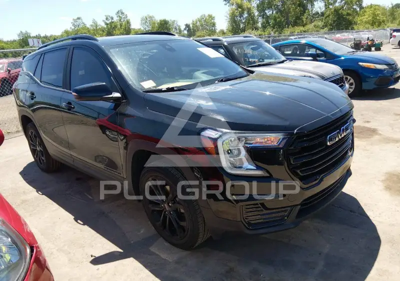 2022 GMC TERRAIN photo