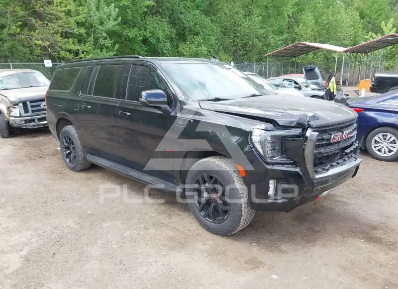 2022 GMC YUKON photo