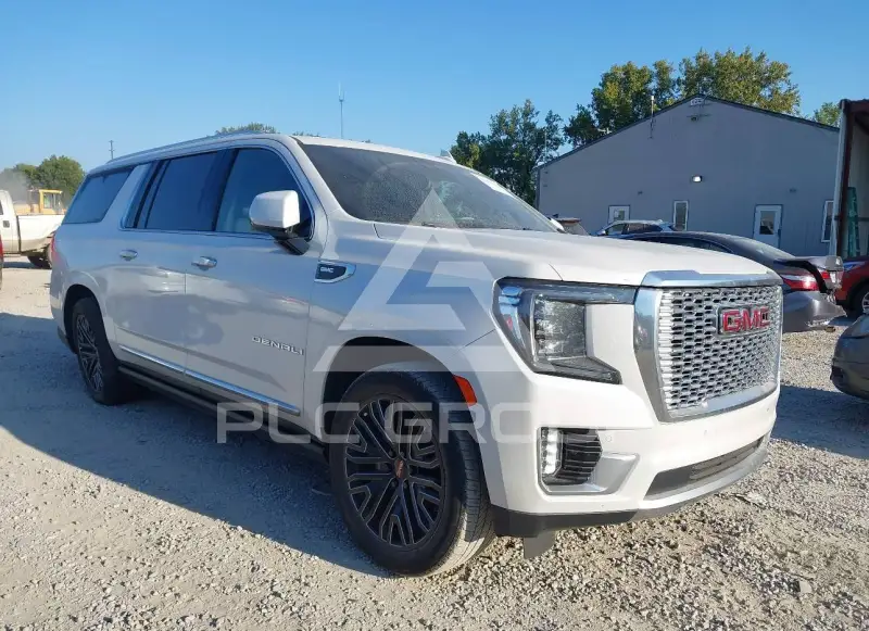 2022 GMC YUKON фото