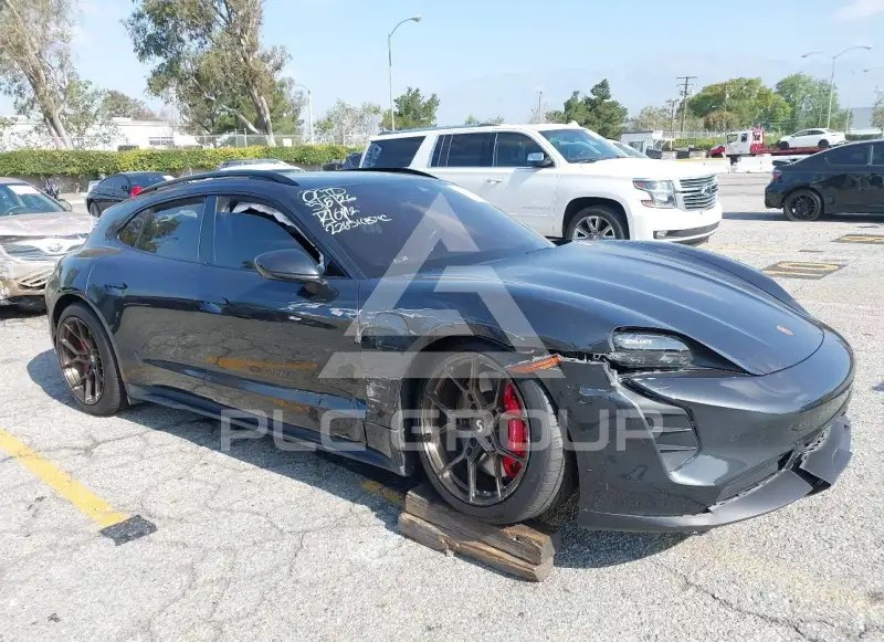2022 Porsche Taycan фото