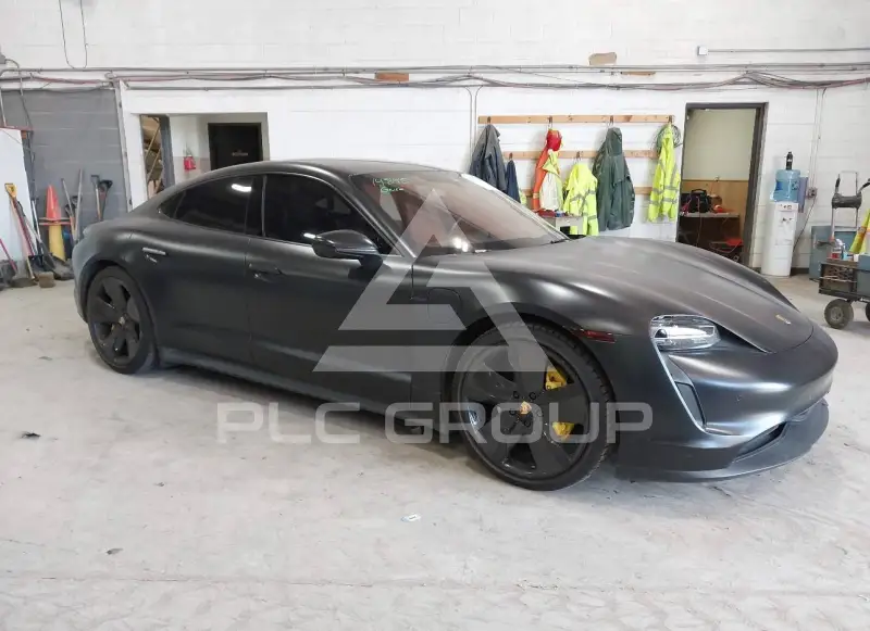 2022 Porsche Taycan photo