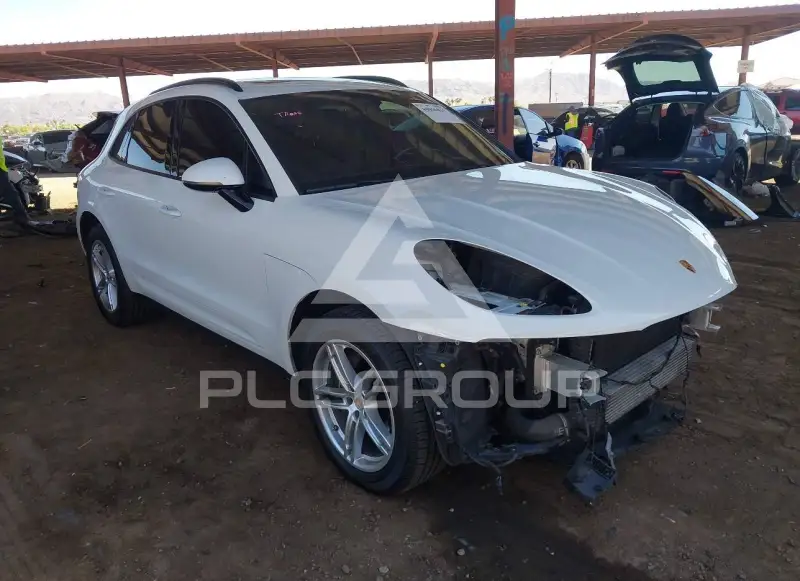2022 Porsche MACAN photo