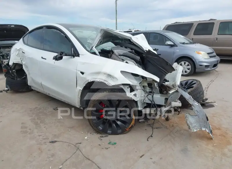 2022 Tesla Model Y фото