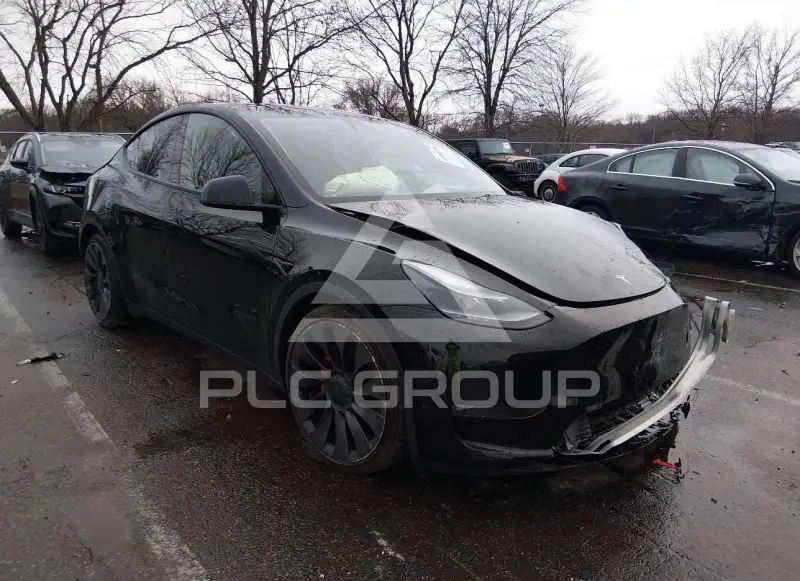 2022 Tesla Model Y фото