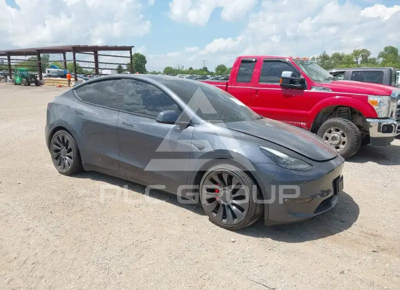 2022 Tesla Model Y фото