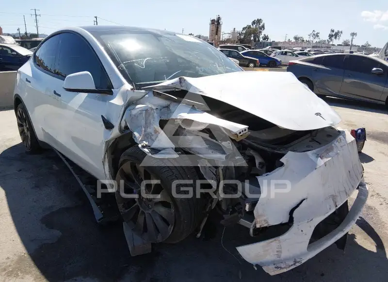 2022 Tesla Model Y фото