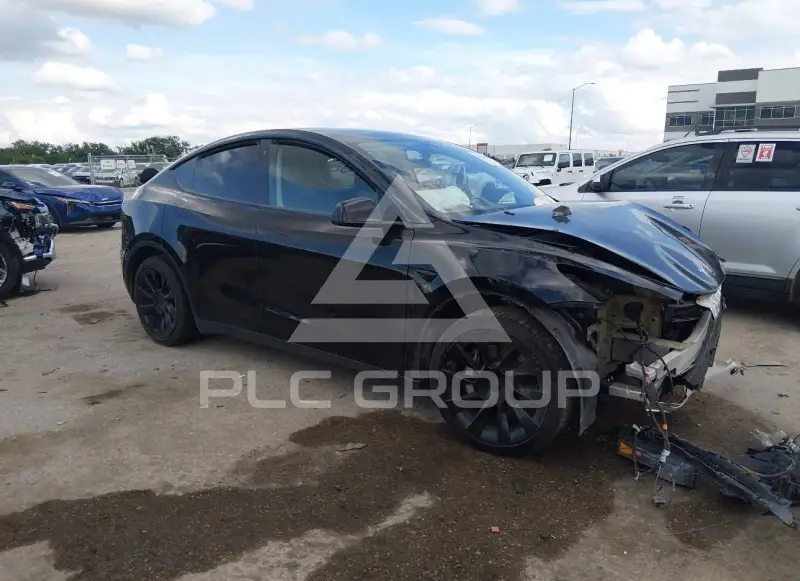 2022 Tesla Model Y фото