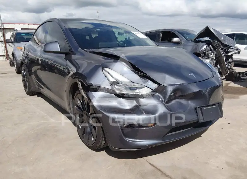 2022 Tesla Model Y фото