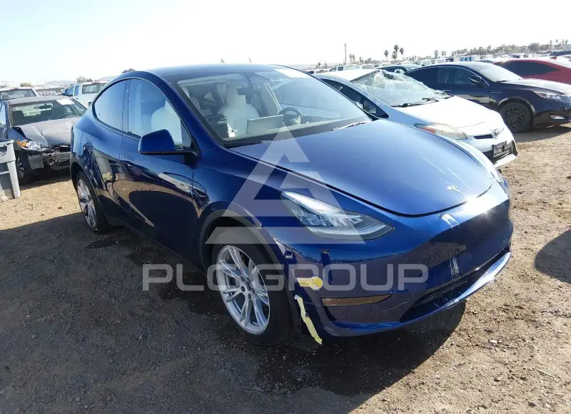 2022 Tesla Model Y photo