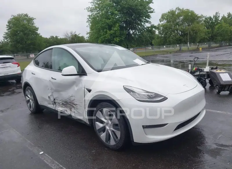 2022 Tesla Model Y фото