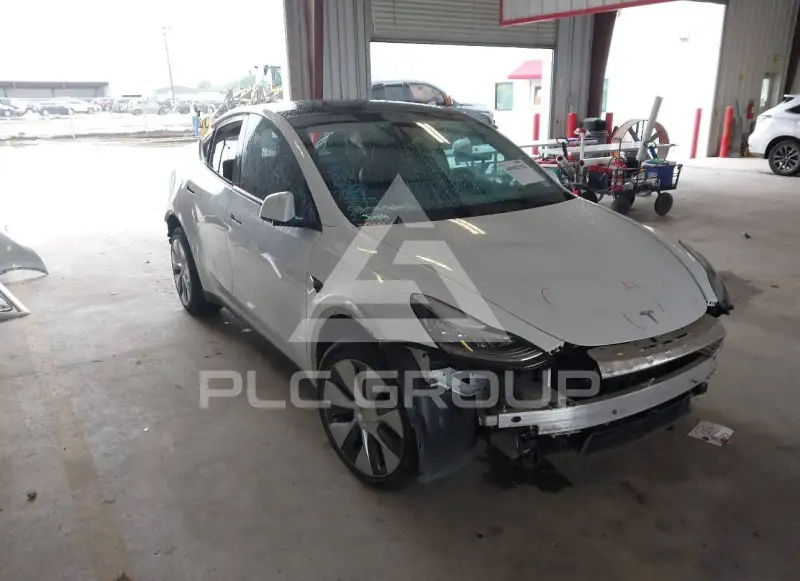 2022 Tesla Model Y фото