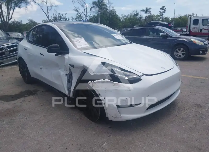 2022 Tesla Model Y фото