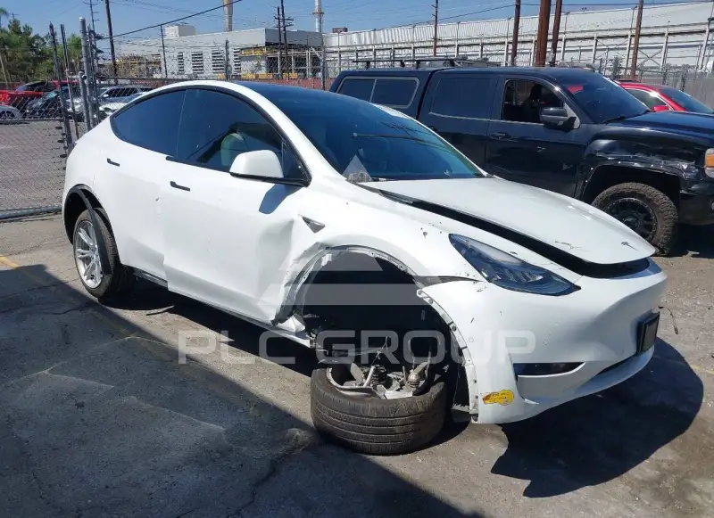 2022 Tesla Model Y фото
