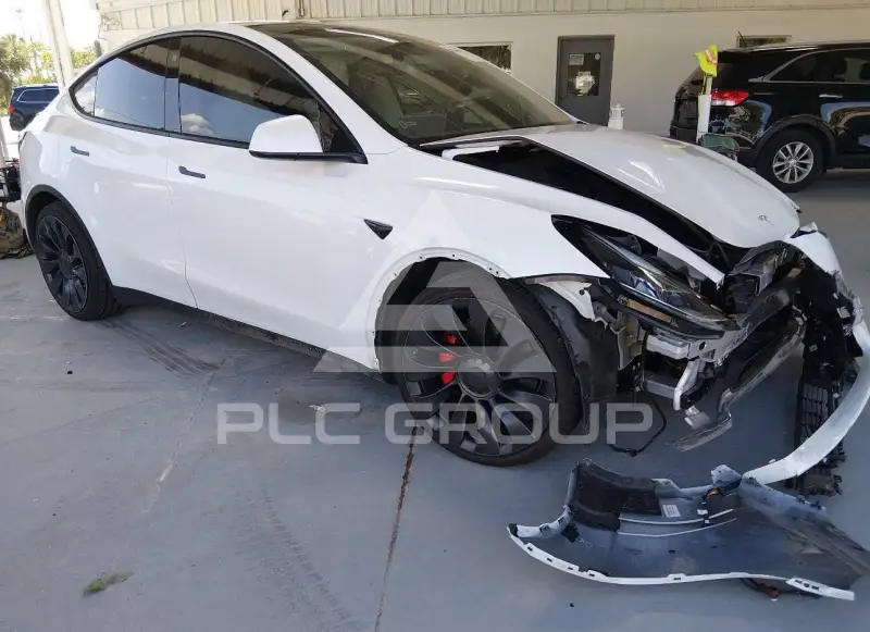 2022 Tesla Model Y фото